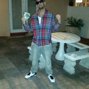 Meet your Posher, Kenneth